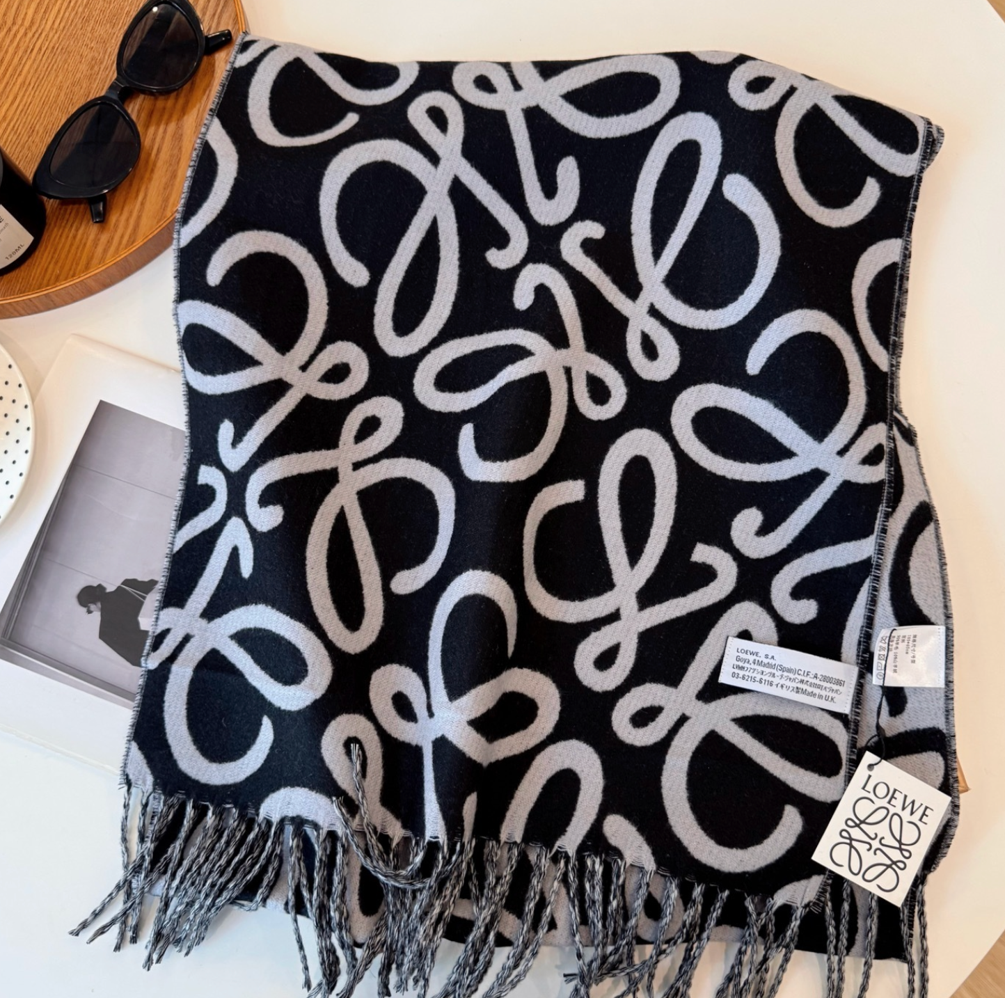 Bufanda Loewe Monogram